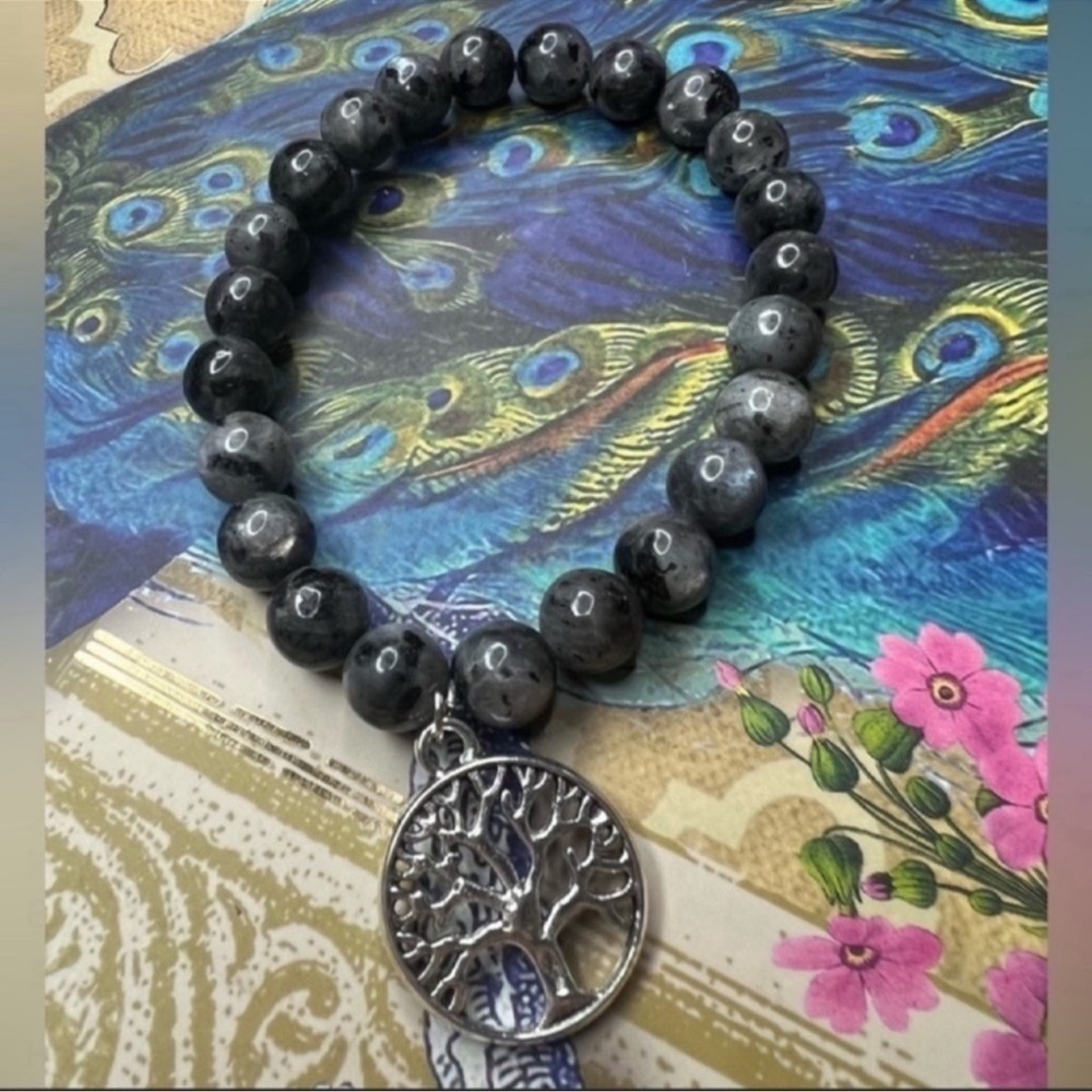 Handmade Black Labradorite Beaded Stretchy Bracelet With Tree Of Life Charm NWT